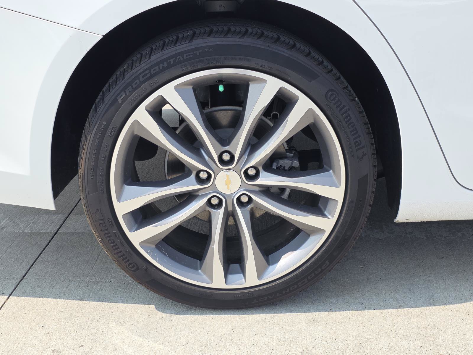 Used 2023 Chevrolet Malibu LT w/ LPO, Floor Liner Package FWD image 8