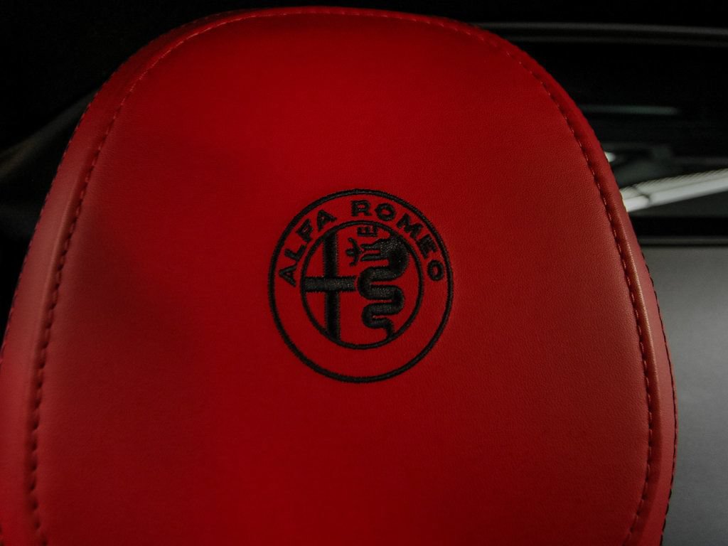 Used 2018 Alfa Romeo 4C Coupe w/ Coupe Track Package 1 RWD image 37