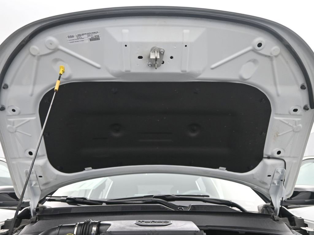 Used 2025 Jeep Compass Limited image 21