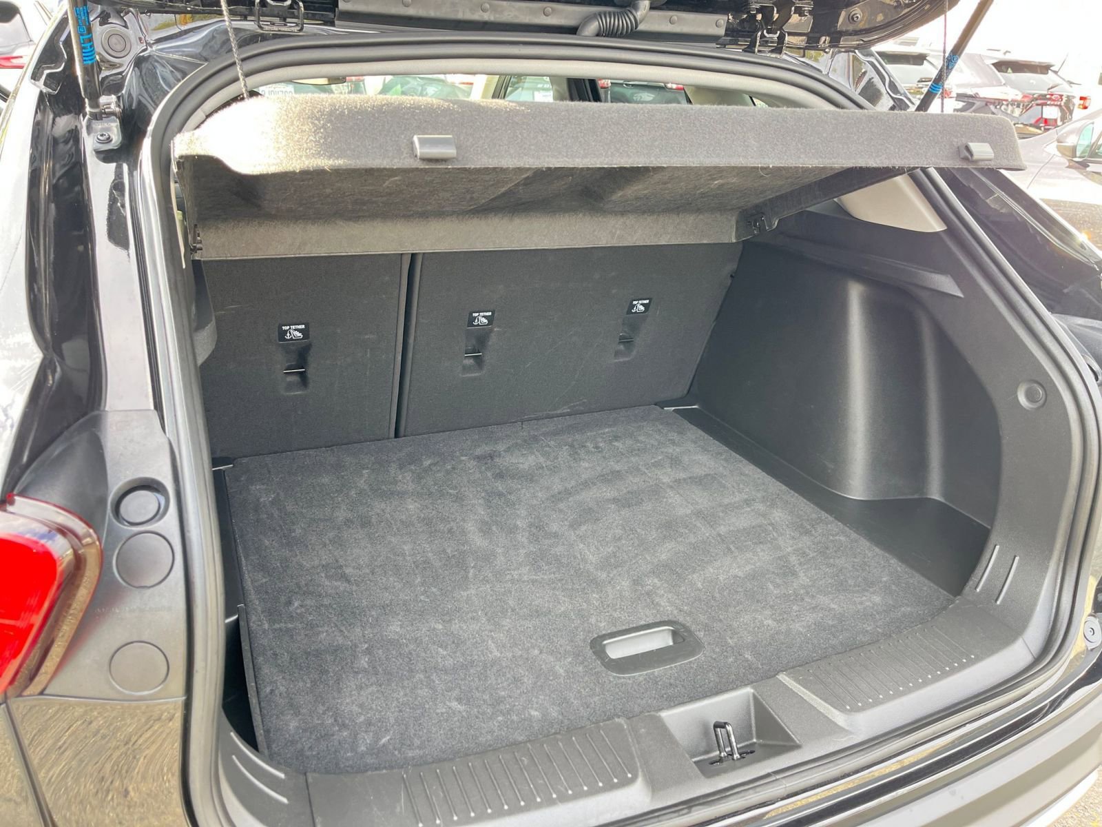 Used 2025 Chevrolet Trax LT image 29