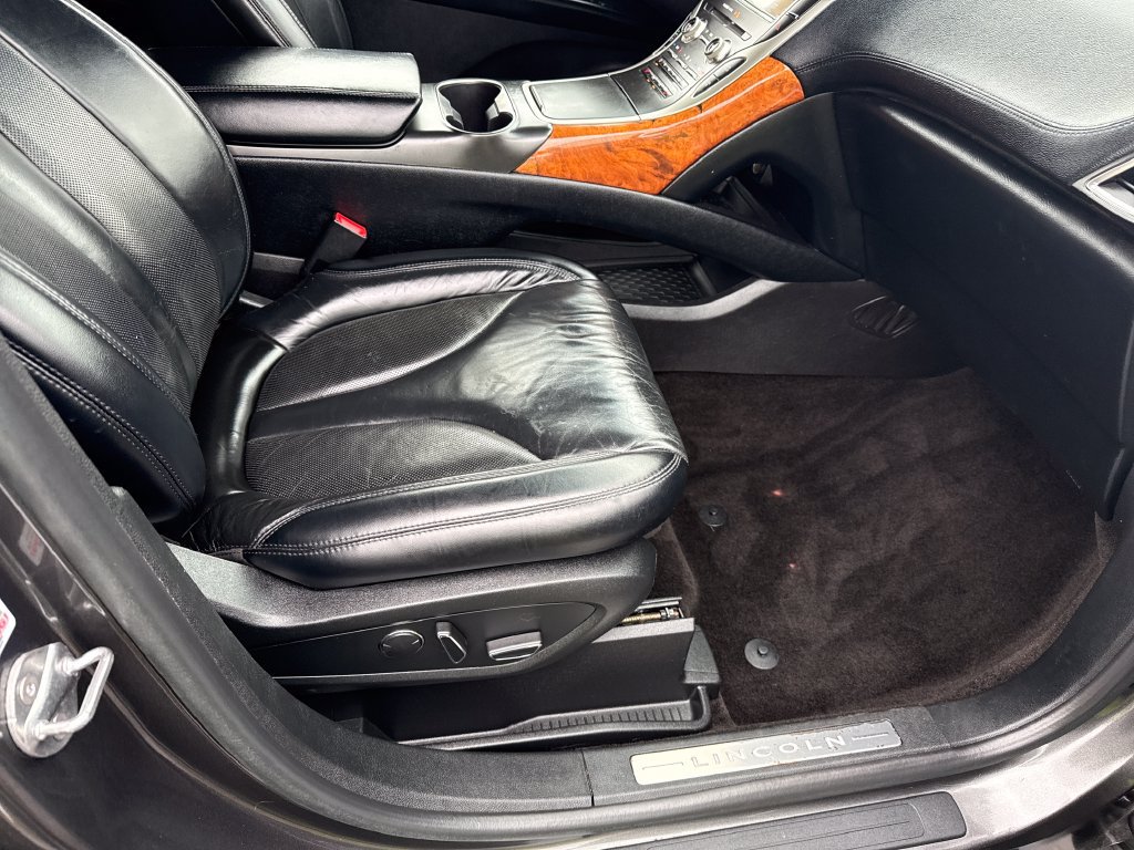 Used 2019 Lincoln Nautilus Select FWD image 19