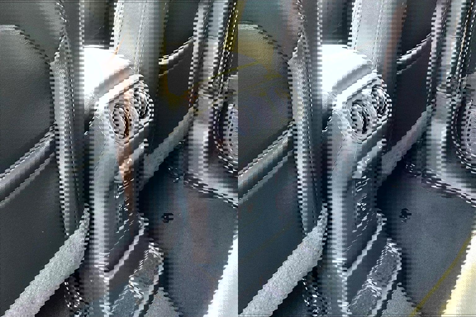 Used 2022 Jeep Wrangler Unlimited Sahara image 10