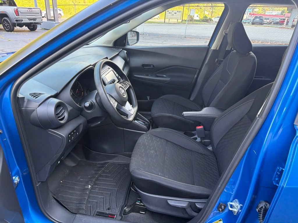 Used 2022 Nissan Kicks S FWD image 8