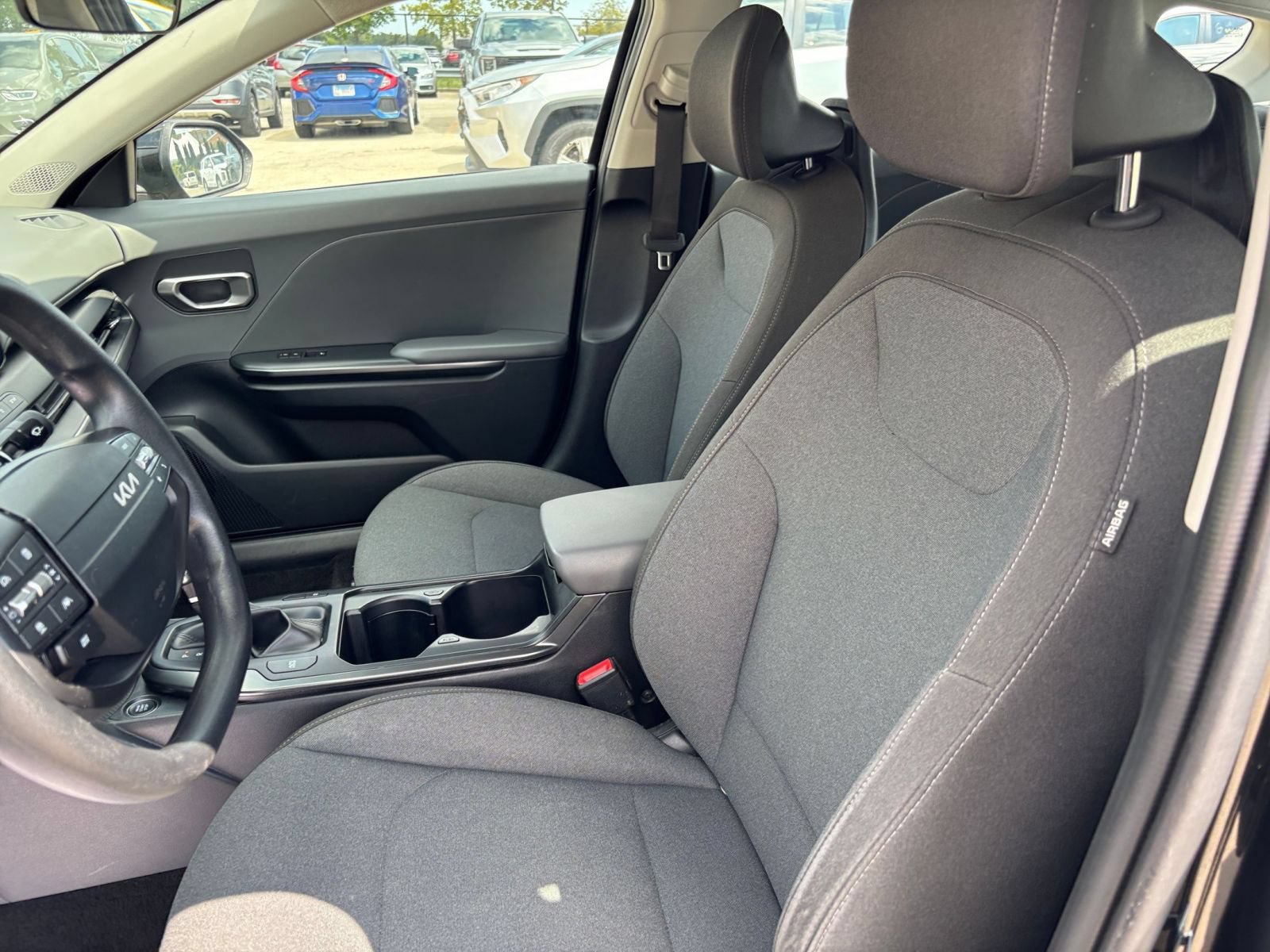 Used 2025 Kia K4 FWD image 25