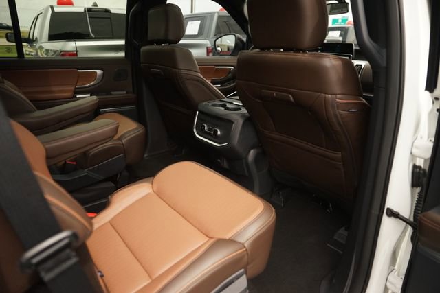 Used 2025 Ford Expedition King Ranch AWD/4WD image 17