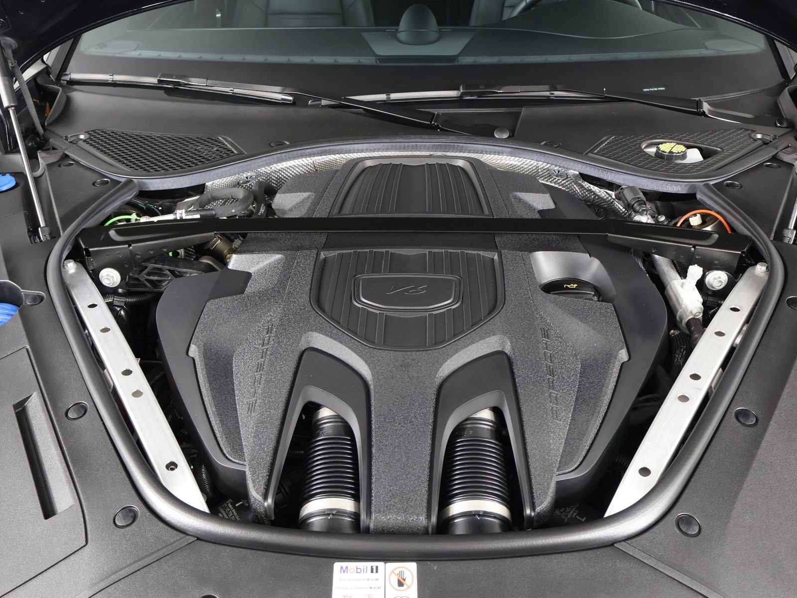 Certified 2023 Porsche Panamera Platinum Edition RWD image 26