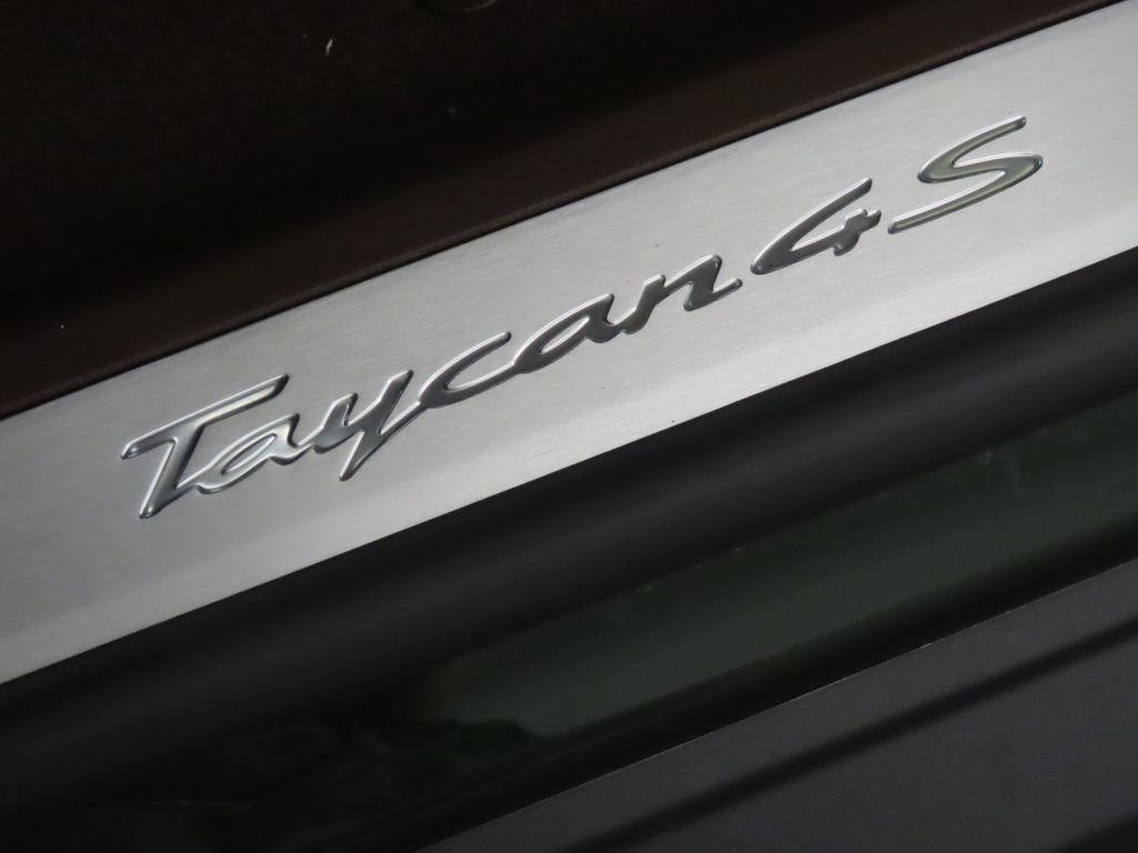 New 2026 Porsche Taycan 4S AWD/4WD image 42
