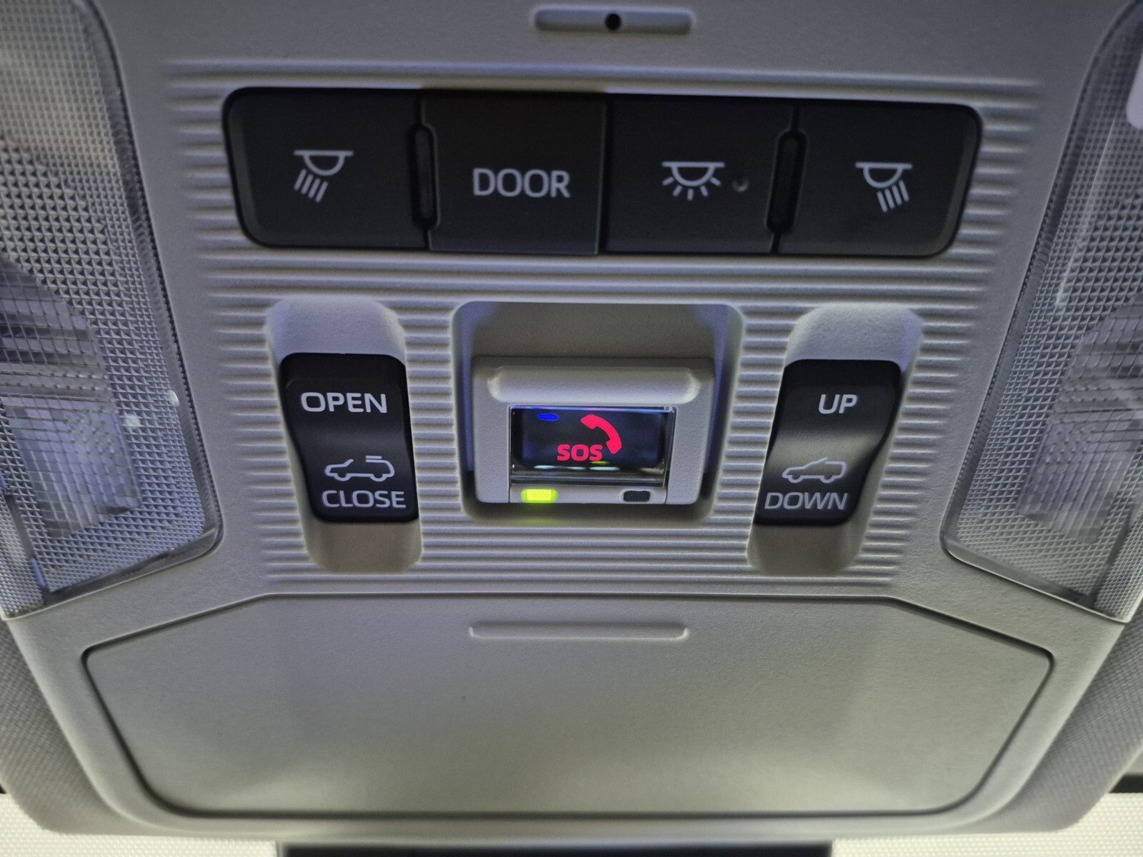 New 2025 Toyota RAV4 XLE image 30