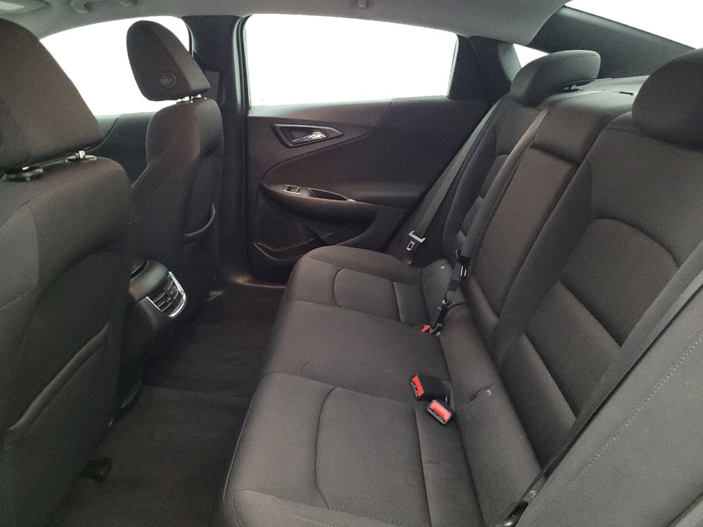 Used 2022 Chevrolet Malibu LT FWD image 18