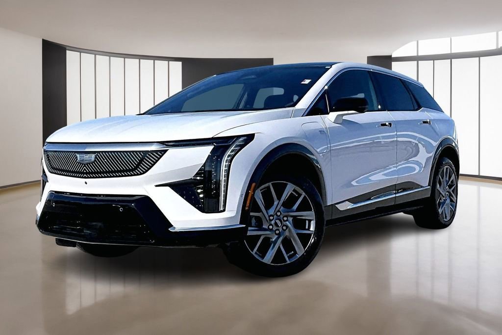 Certified 2025 Cadillac Optiq Luxury 1
