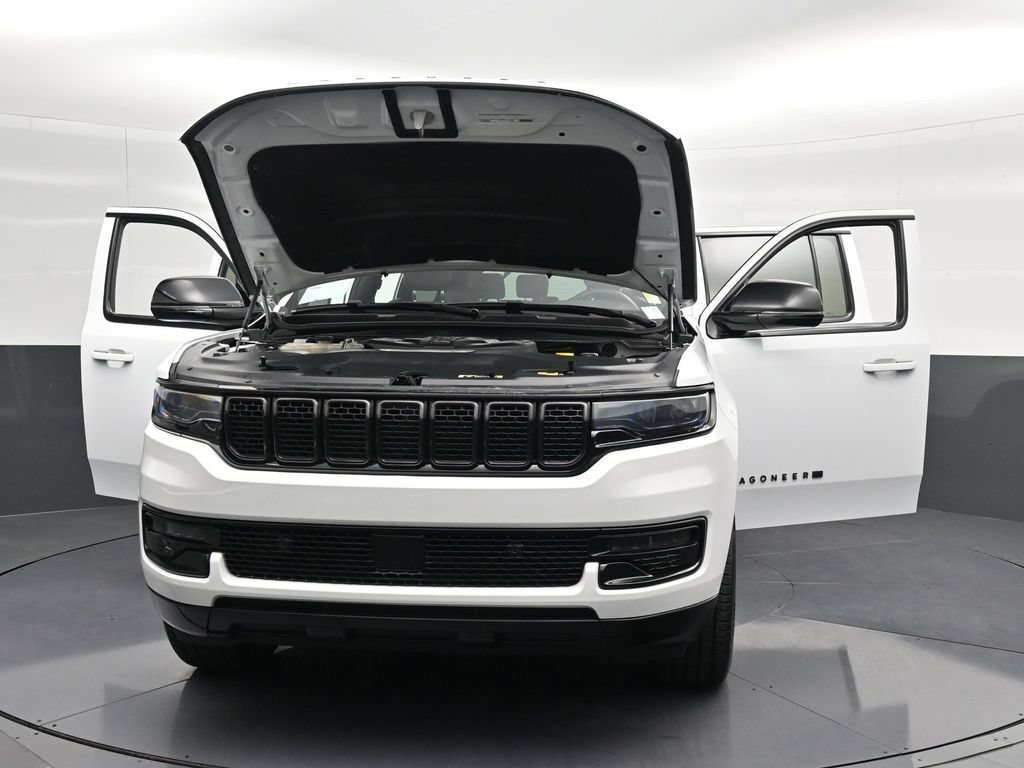 Used 2023 Jeep Wagoneer Series II RWD image 29