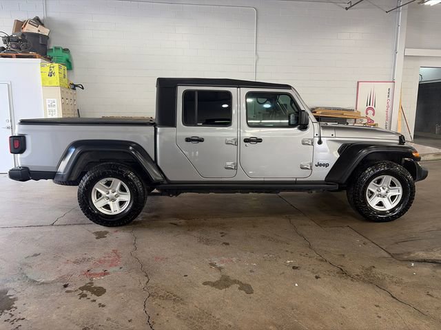 Used 2020 Jeep Gladiator Sport w/ Quick Order Package 24S image 3
