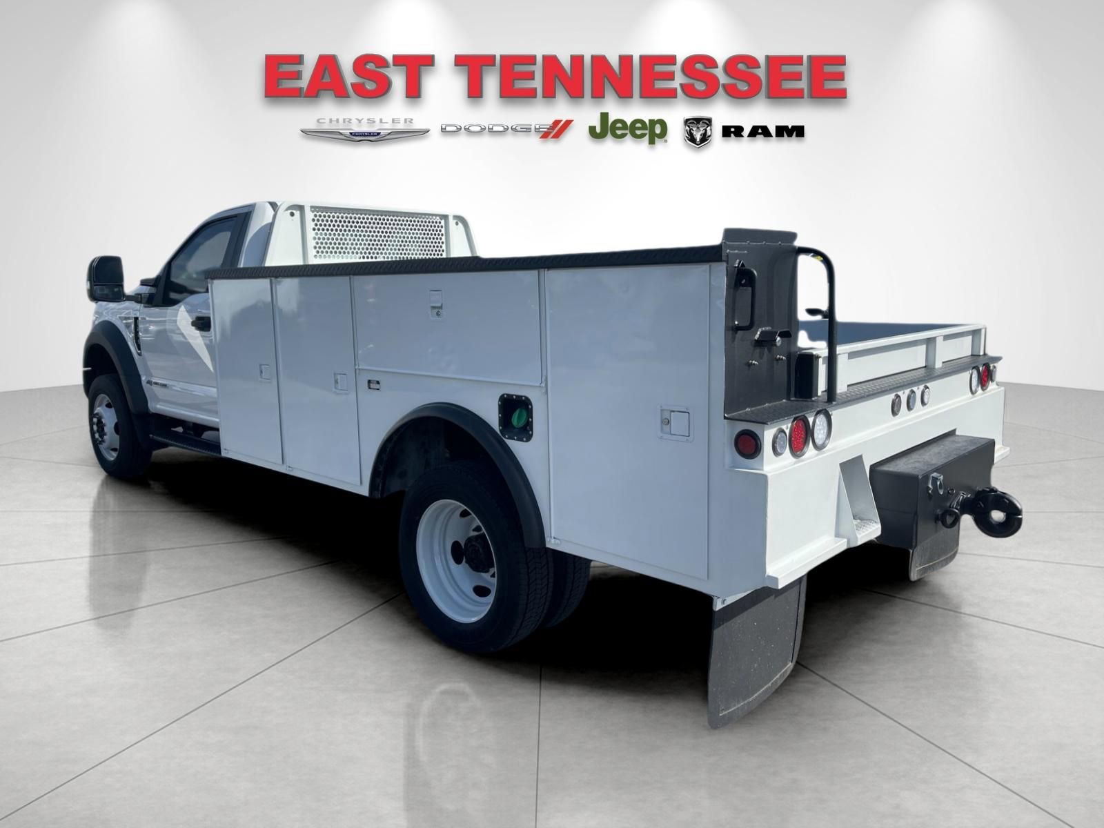 Used 2018 Ford F550 2WD Regular Cab Super Duty image 5