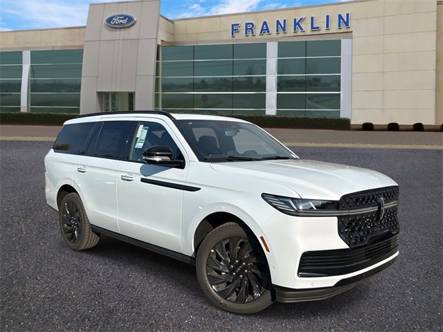 New 2025 Lincoln Navigator Reserve w/ Jet Appearance Package