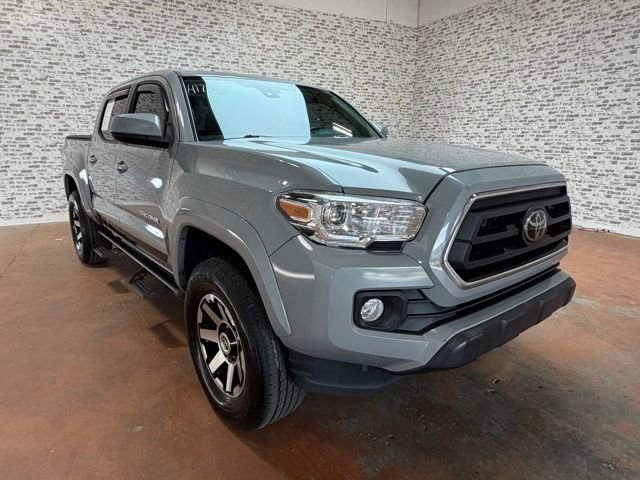 Used 2021 Toyota Tacoma SR5 RWD image 7