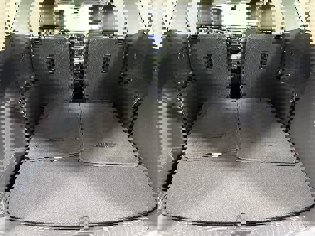 Certified 2022 GMC Acadia Denali w/ Denali Ultimate Package image 24