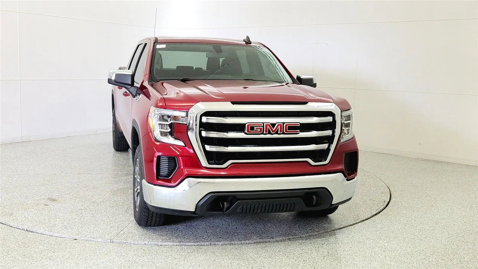 Used 2019 GMC Sierra 1500 SLE w/ X31 Off-Road Package AWD/4WD image 2