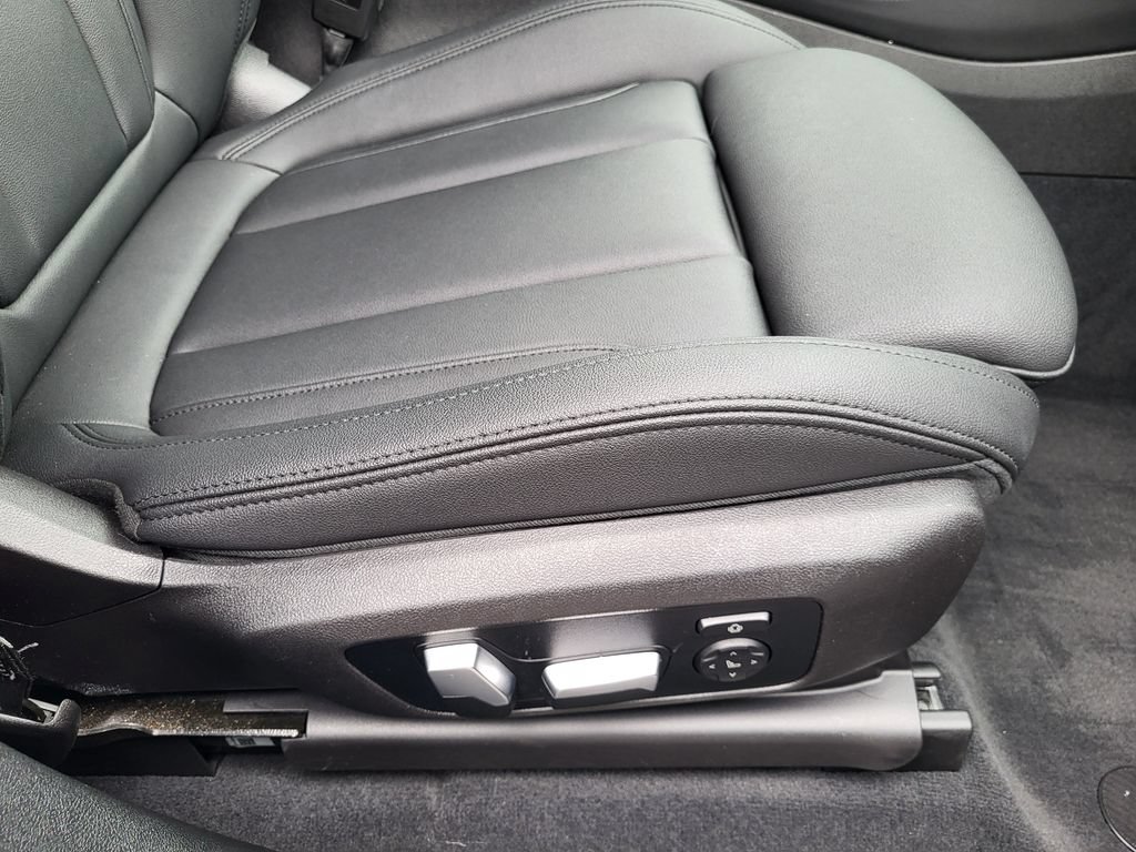 Used 2021 BMW X4 M40i AWD/4WD image 25