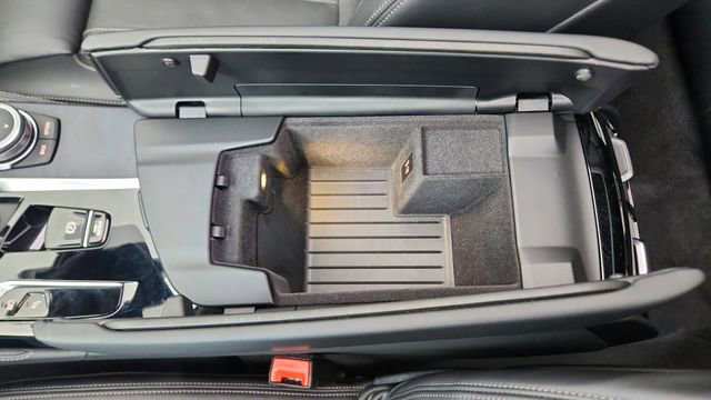 Used 2022 BMW 530e xDrive 530e iPerformance w/ Executive Package image 57