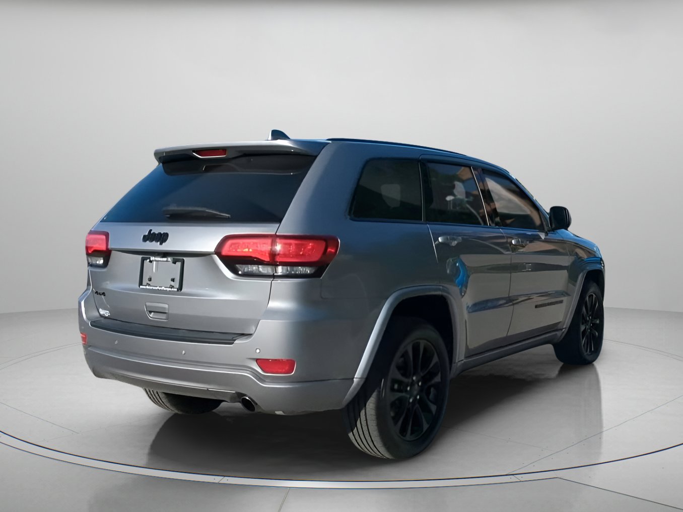 Used 2021 Jeep Grand Cherokee Laredo X image 26