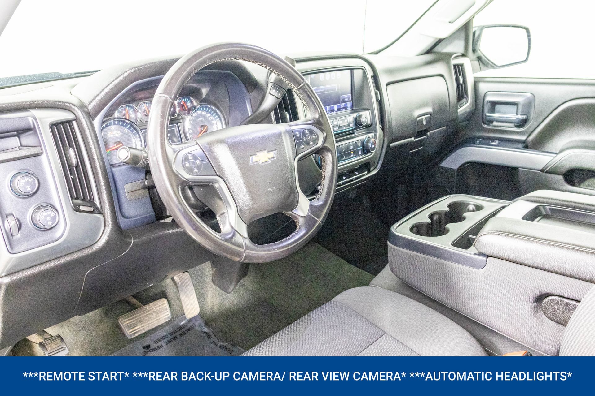 Used 2018 Chevrolet Silverado 1500 LT w/ LT Convenience Package AWD/4WD image 4