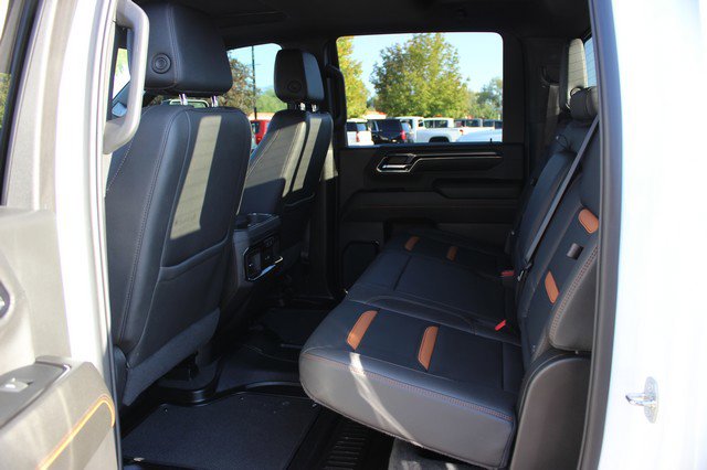 Used 2024 GMC Sierra 3500 AT4 w/ AT4 Premium Plus Package image 8