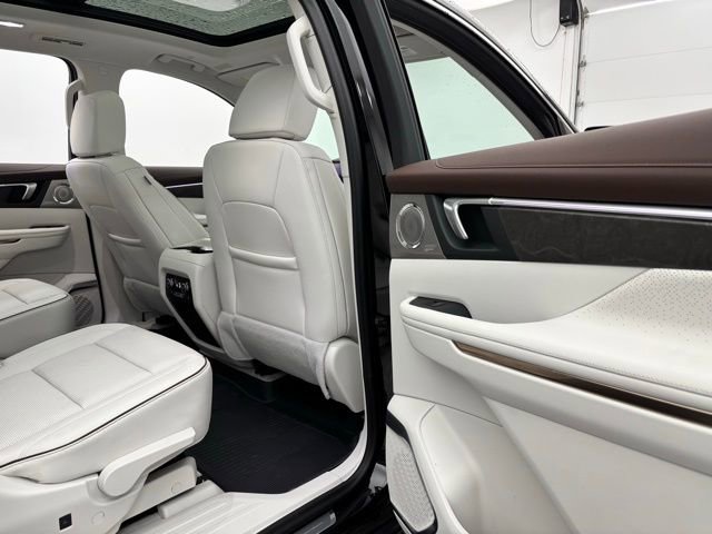 New 2026 Buick Enclave Avenir image 39