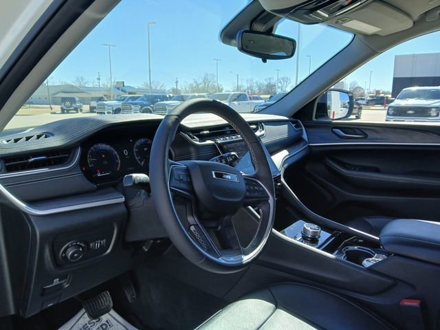 Used 2023 Jeep Grand Cherokee L Limited w/ Trailer Tow Group (B) image 10