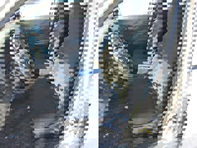 Used 2015 Nissan Versa S Plus image 17