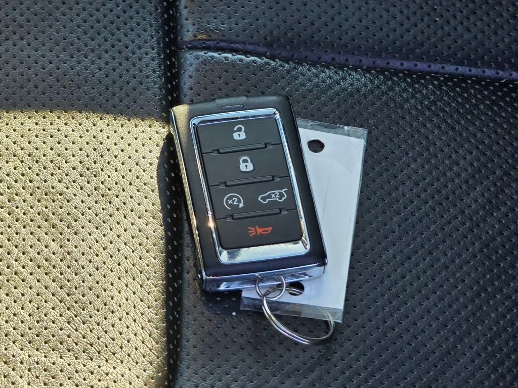 Used 2021 Jeep Grand Cherokee L Overland image 29