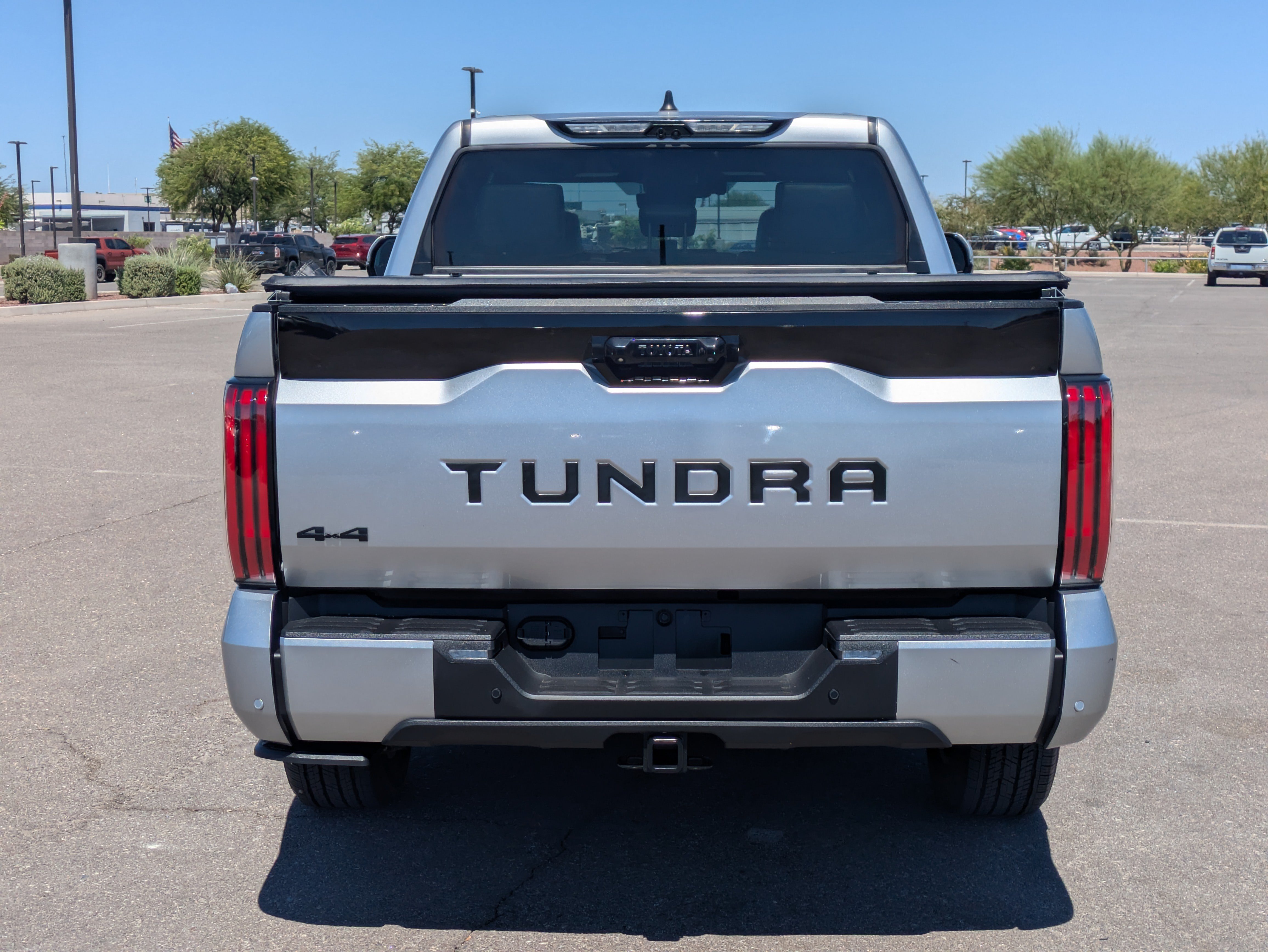 Used 2024 Toyota Tundra Platinum AWD/4WD image 4