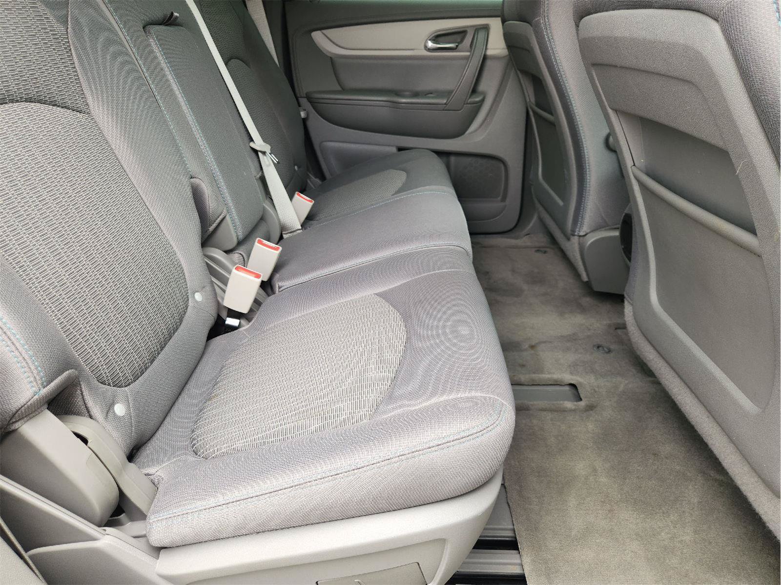 Certified 2017 Chevrolet Traverse LS FWD image 30