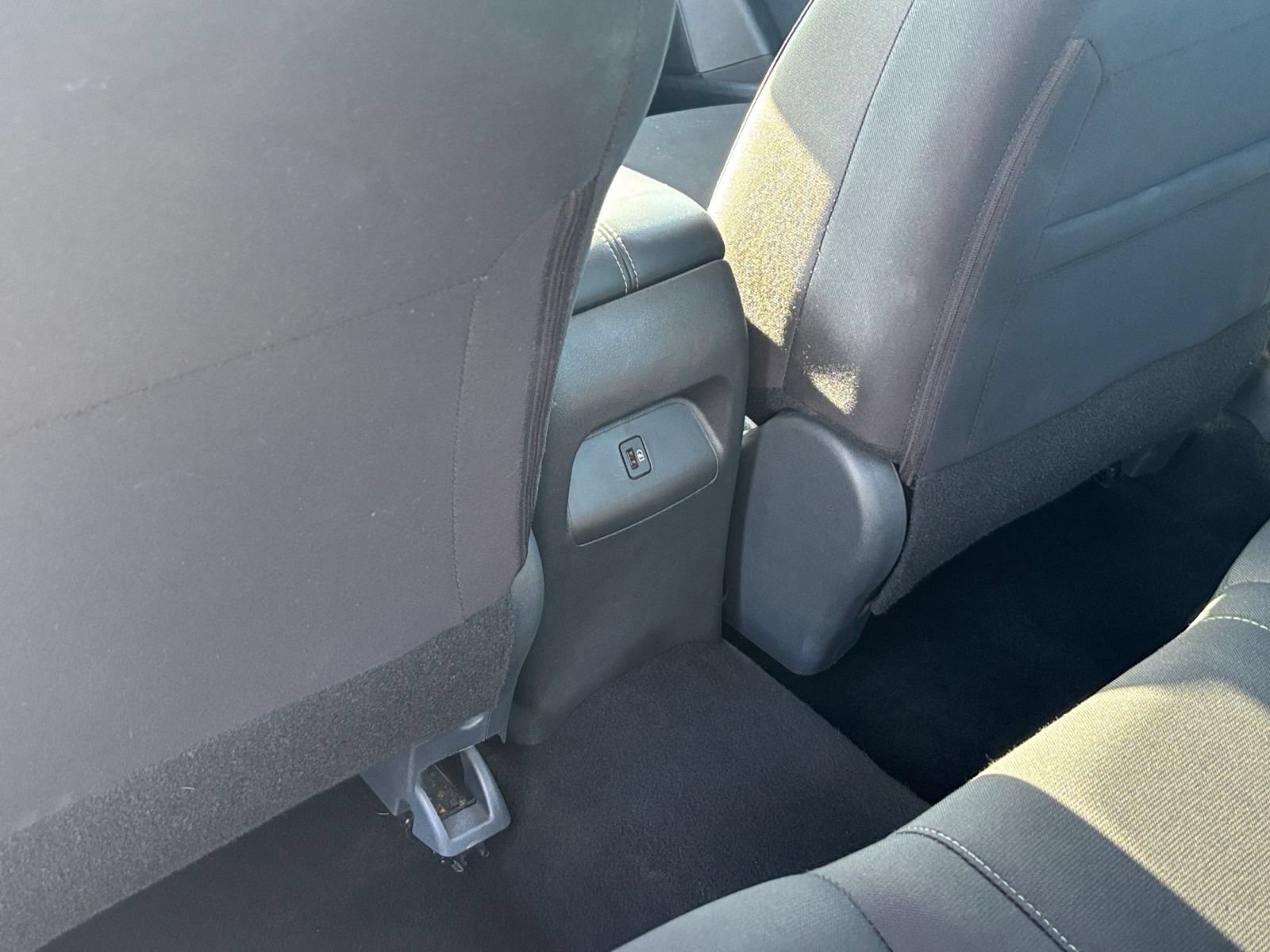 Used 2025 Nissan Sentra SV FWD image 21