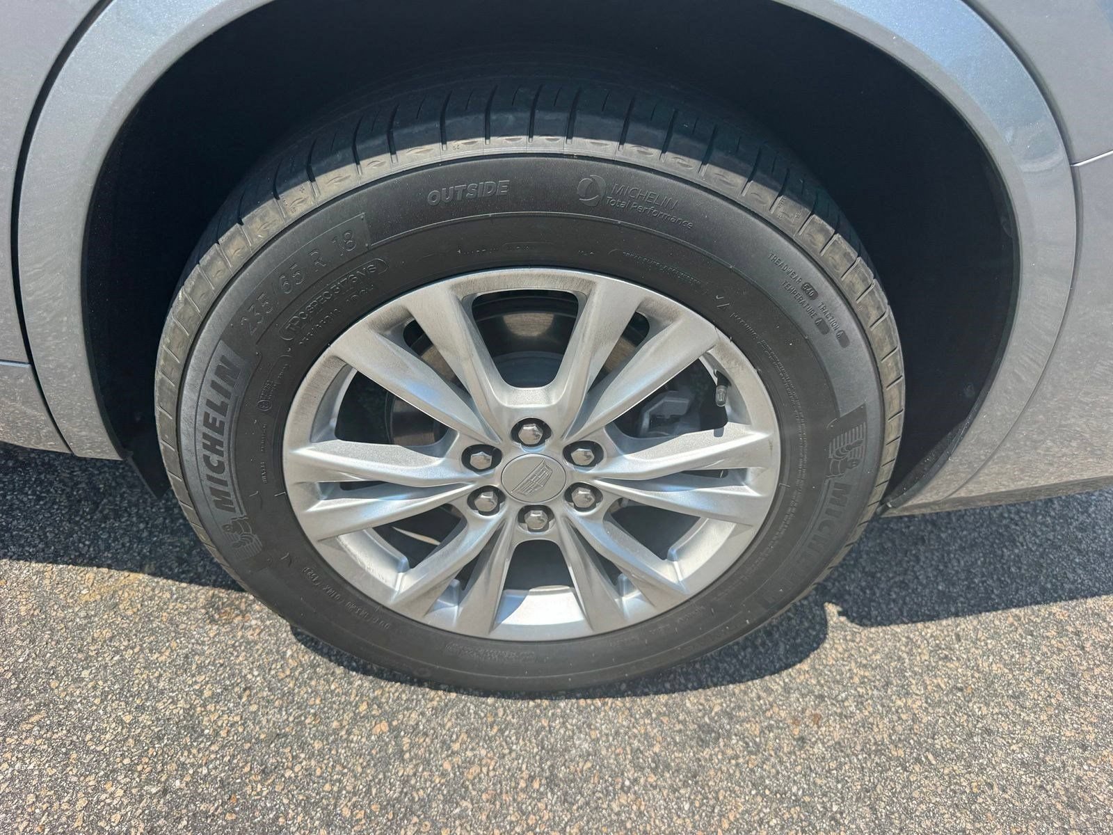 Certified 2024 Cadillac XT6 Luxury FWD image 24