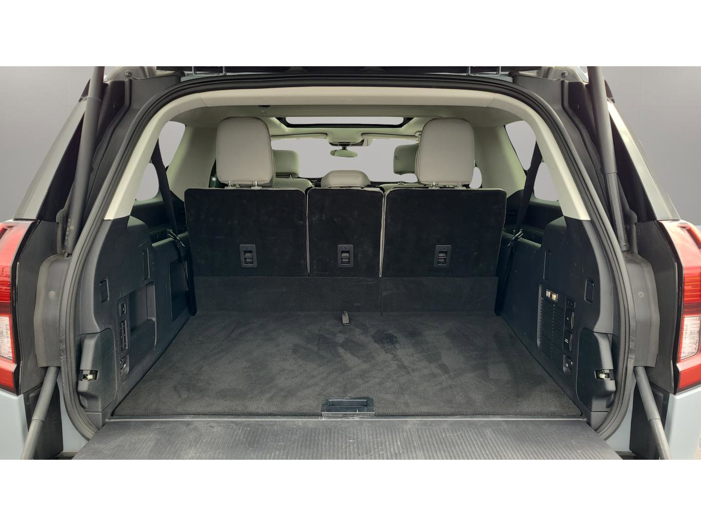 Used 2025 Ford Expedition Max Active AWD/4WD image 28