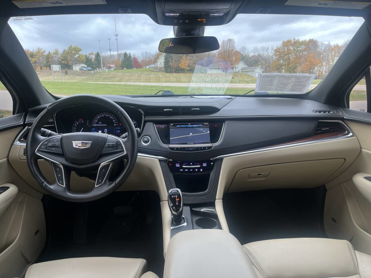 Used 2017 Cadillac XT5 Luxury w/ Driver Awareness Package image 13