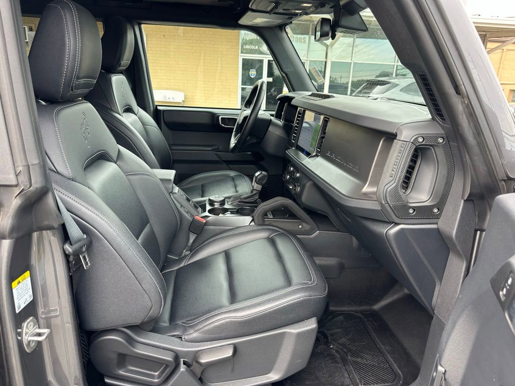 Used 2025 Ford Bronco Badlands AWD/4WD image 15