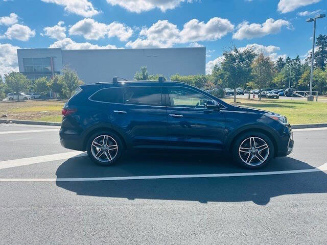Used 2017 Hyundai Santa Fe FWD image 6