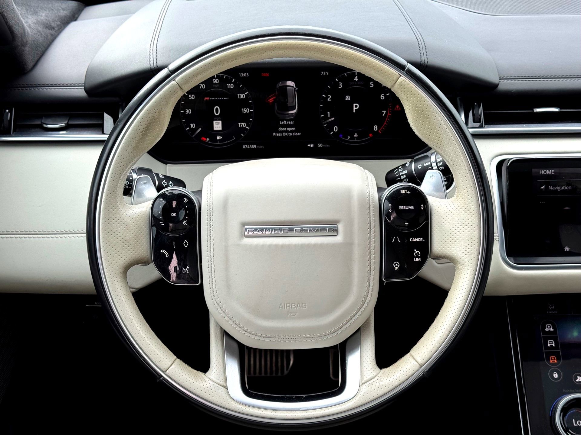 Used 2018 Land Rover Range Rover Velar image 26