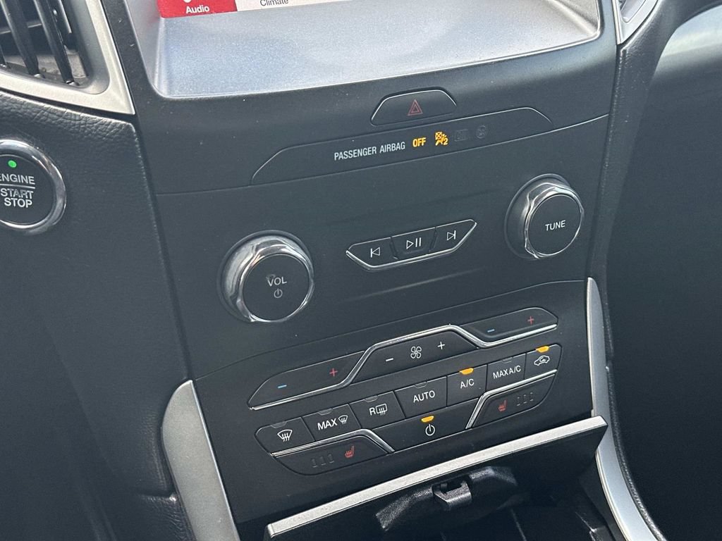 Used 2019 Ford Edge SEL w/ Equipment Group 201A FWD image 31