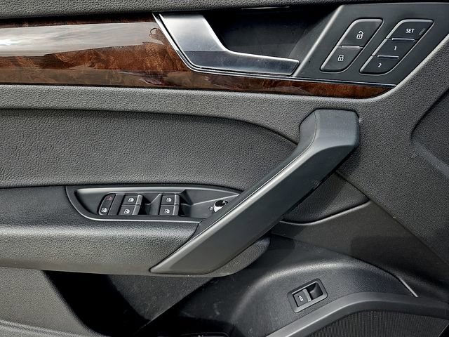 Used 2018 Audi Q5 2.0T Premium image 13