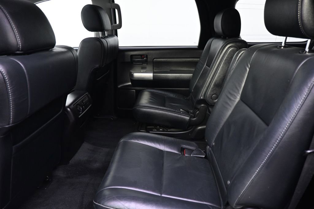 Used 2018 Toyota Sequoia TRD Sport AWD/4WD image 21