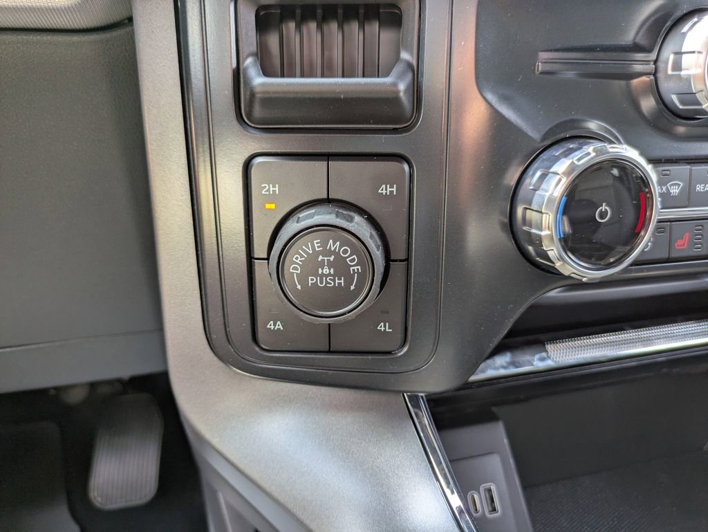 New 2026 Ford F150 Lariat w/ Equipment Group 501A Mid image 17