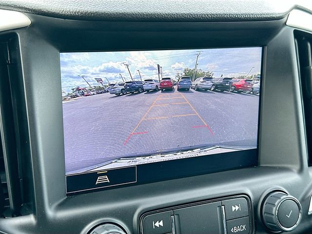 Used 2024 GMC Terrain SLT image 13