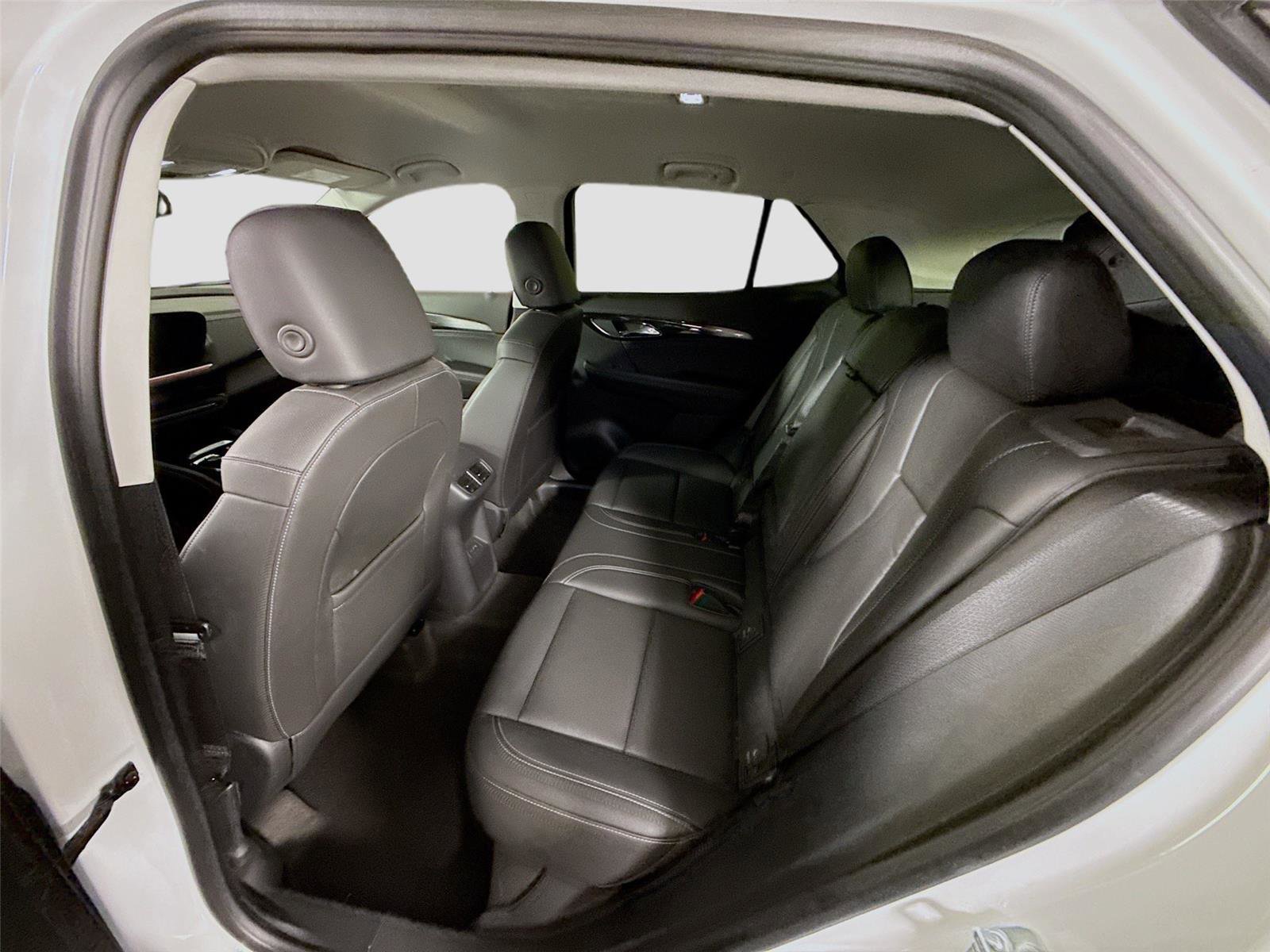 Used 2025 Buick Envision Preferred image 17