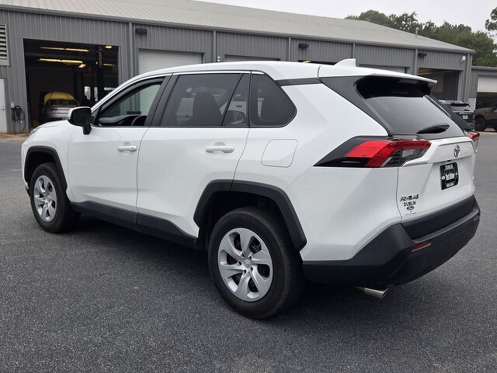 Used 2024 Toyota RAV4 LE FWD image 11