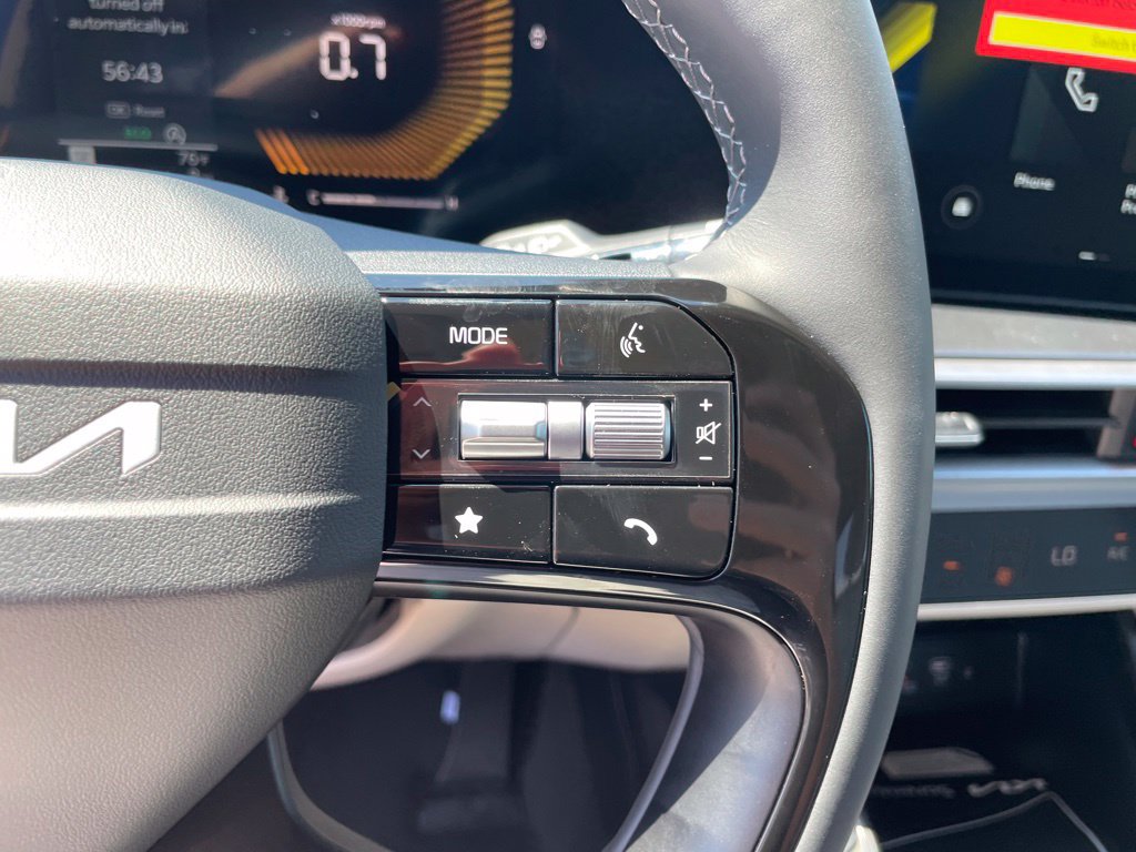 New 2026 Kia Sorento S w/ S Panoramic Sunroof Package FWD image 18