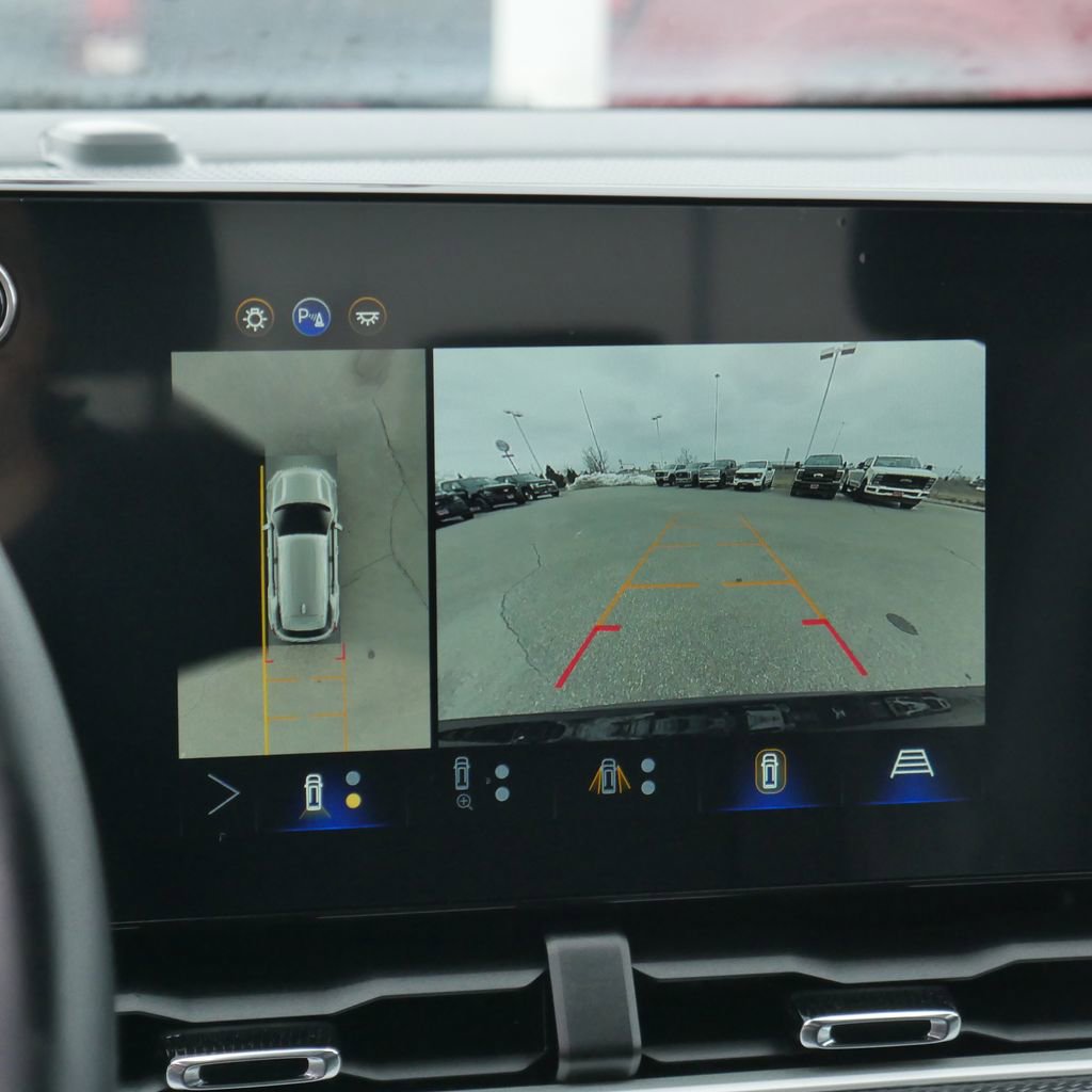 Used 2026 Chevrolet Equinox LT w/ Convenience Package II image 30