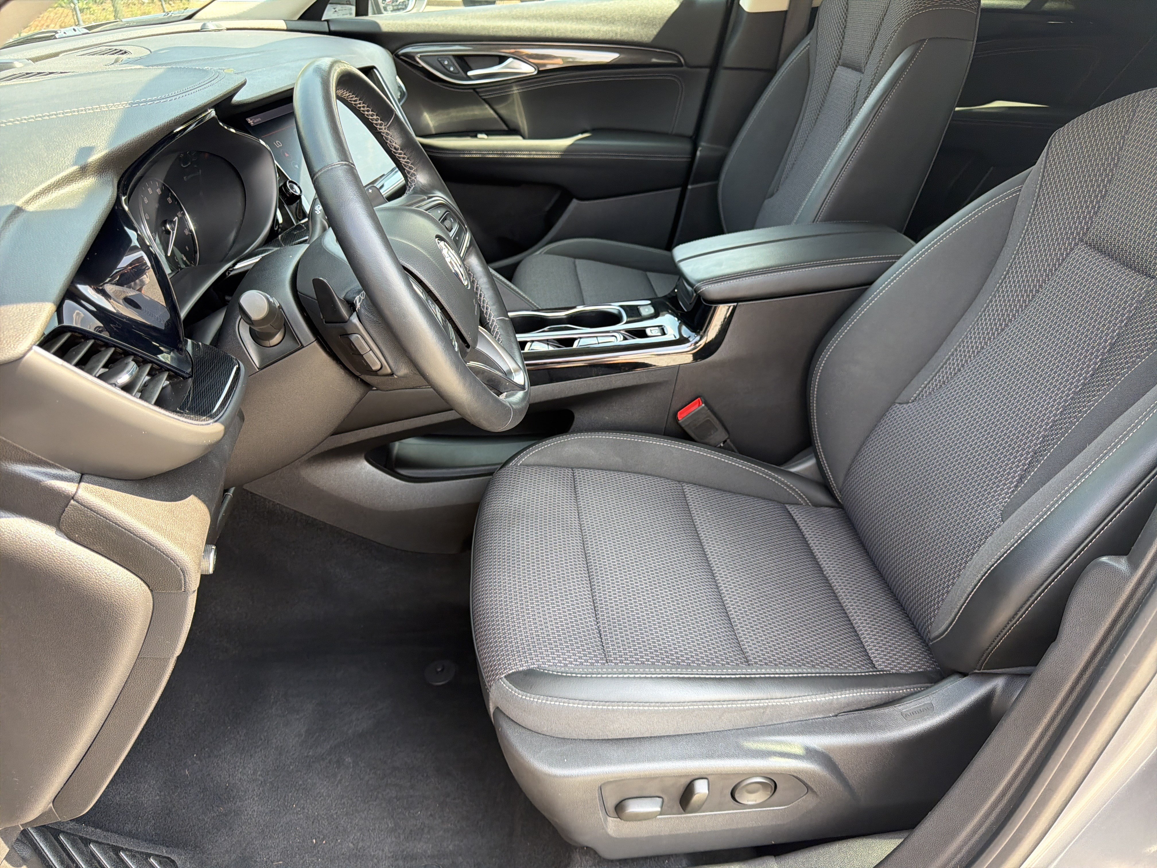 Used 2021 Buick Envision Preferred FWD image 11