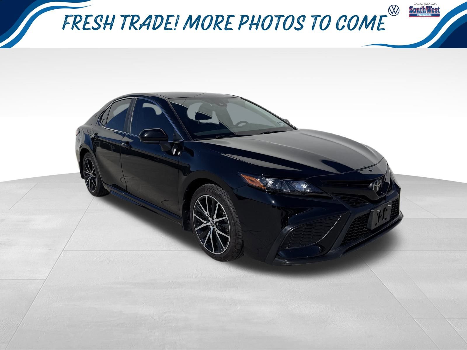 Used 2021 Toyota Camry SE w/ Carpet Mat Package (TMS)